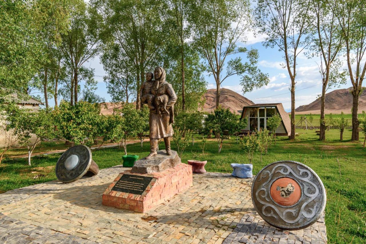 Jaichy Yurt Camp Hotel Kek-Say Buitenkant foto